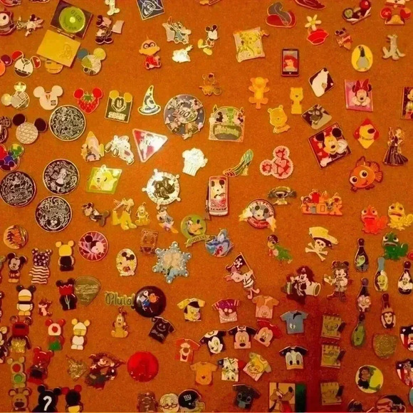 Disney Accessories - 25 Disney Pins – No Repeats, Perfect for Trading